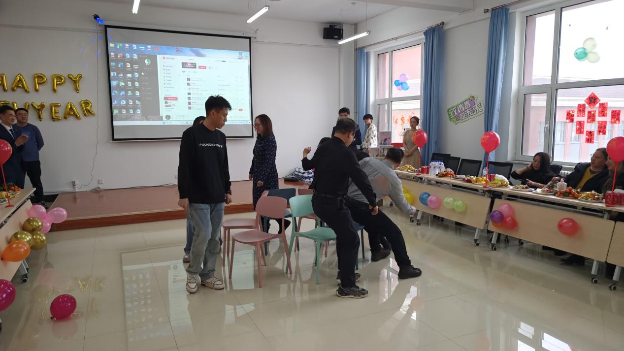 6d65a60f674810ebe7ad17f0c2d32c35_