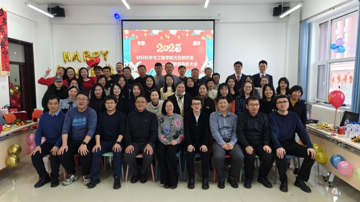 27884012b920826a2313f3f0f0a20d3